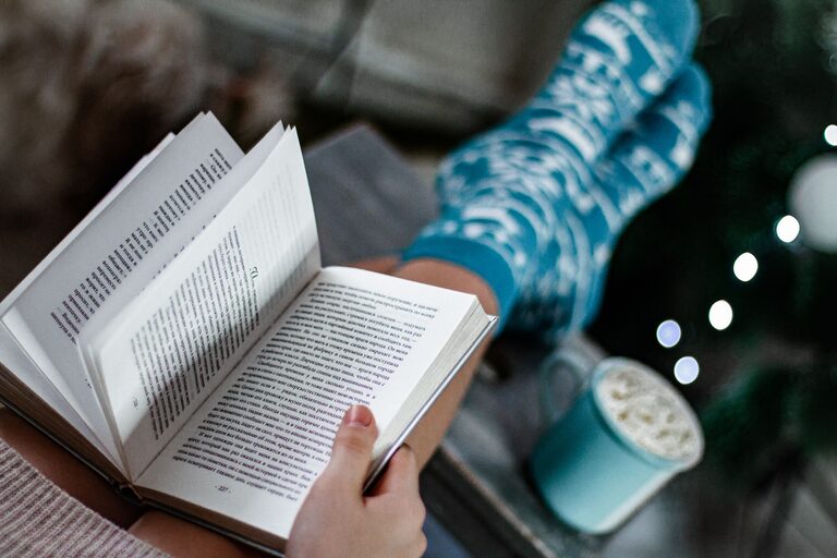 Cozy Evenings Without Screens: Relax and Recharge Naturally
